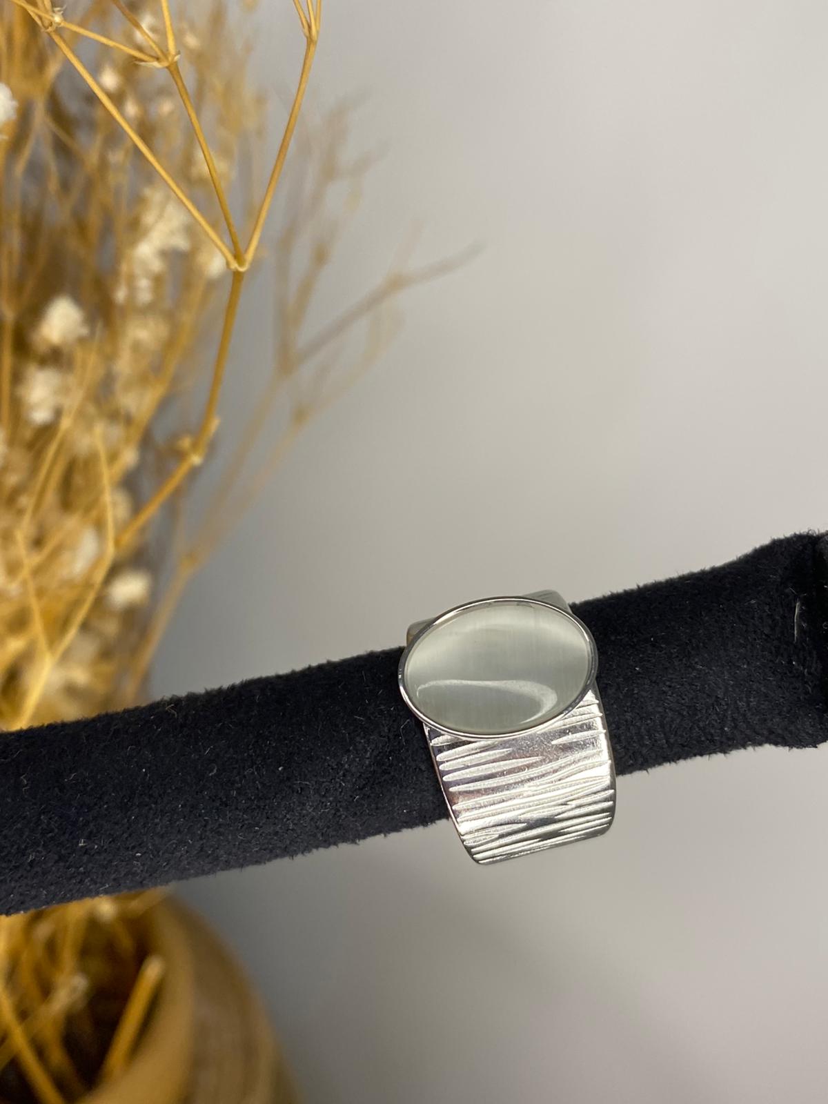 Anillo piedra